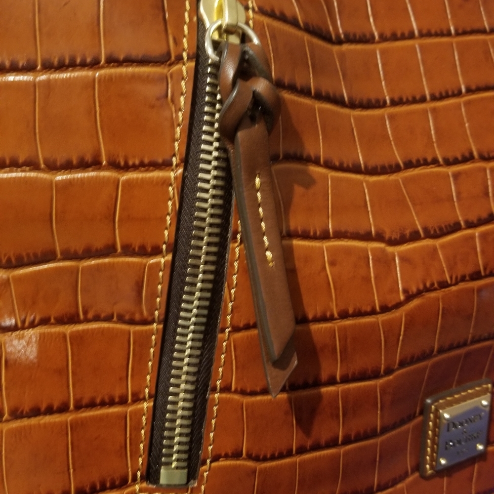 Dooney & Bourke Cooper Croc Hobo Shoulder Bag NWT - Picture 3 of 16
